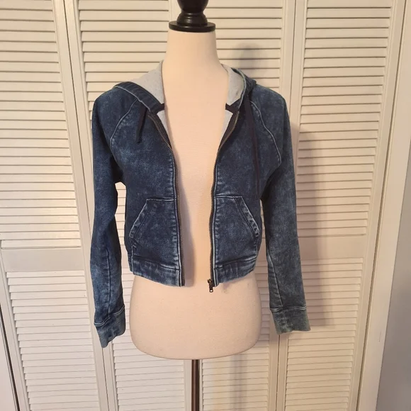 Levi's denizen stonewashed denim crop hoodie jacket XS - Picture 2 of 7